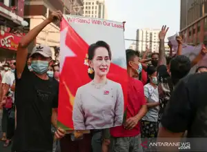 Militer Myanmar Lancarkan Serangan Udara
