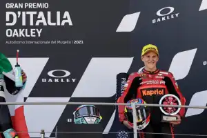 Pembalap Indonesia Naik Podium Ketiga Kejuaraan Moto3