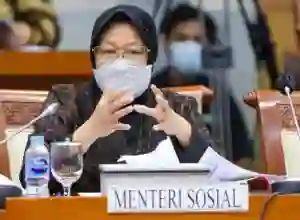 Risma Datangi KPK Bahas Perbaikan Data Penerima Bansos