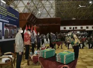 Gubernur Serahkan Rp46,39 Triliun DIPA dan TKDD ke Daerah