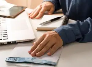 Untung Buntung Rumus Baru Upah Buruh Jokowi