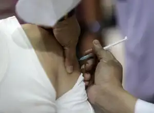 48 Ribu Nakes di Aceh Telah Disuntik Vaksin Dosis Pertama