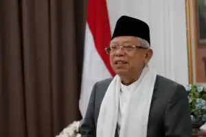 Wapres Minta Wilayah Zona Merah Beribadah di Rumah