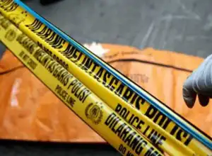 Polisi Evakuasi Temuan Kerangka Manusia ke RSUD Nagan Raya