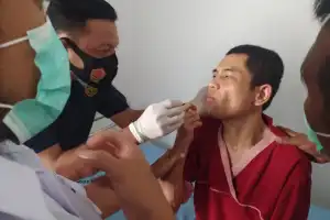 Polisi Coba Pulihkan Ingatan Zainal Abidin dengan Yel-yel Brimob