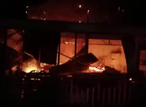 Lupa Matikan Kompor, Rumah Hangus Terbakar