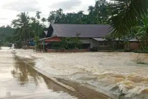 Faktor Hujan Deras, Longsor dan Banjir Landa Aceh Selatan