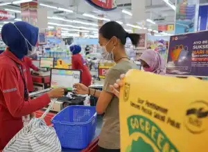 Masuk Pusat Perbelanjaan di Banda Aceh Wajib Pakai Aplikasi PeduliLindungi