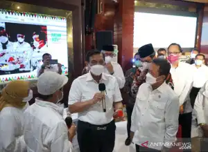 Luhut Prediksi Kasus Harian Covid-19 Capai 7.000 Kasus Per Hari
