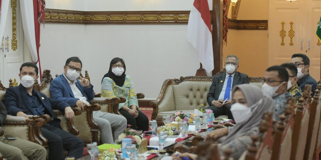 MBF Group Emirat Arab Tertarik Investasi Minyak Aceh