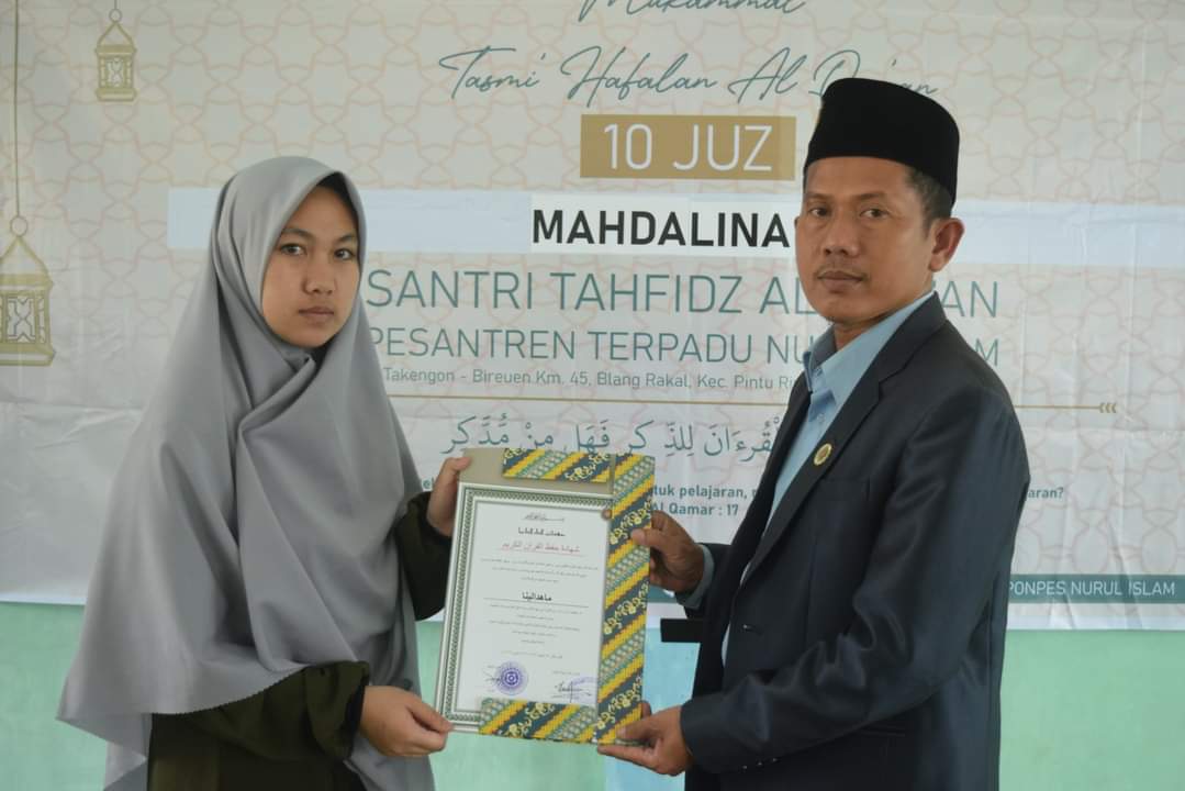 Mahdalina Santri Nurul Islam Pertama Tasmi’ Hafalan Alquran 10 Juz