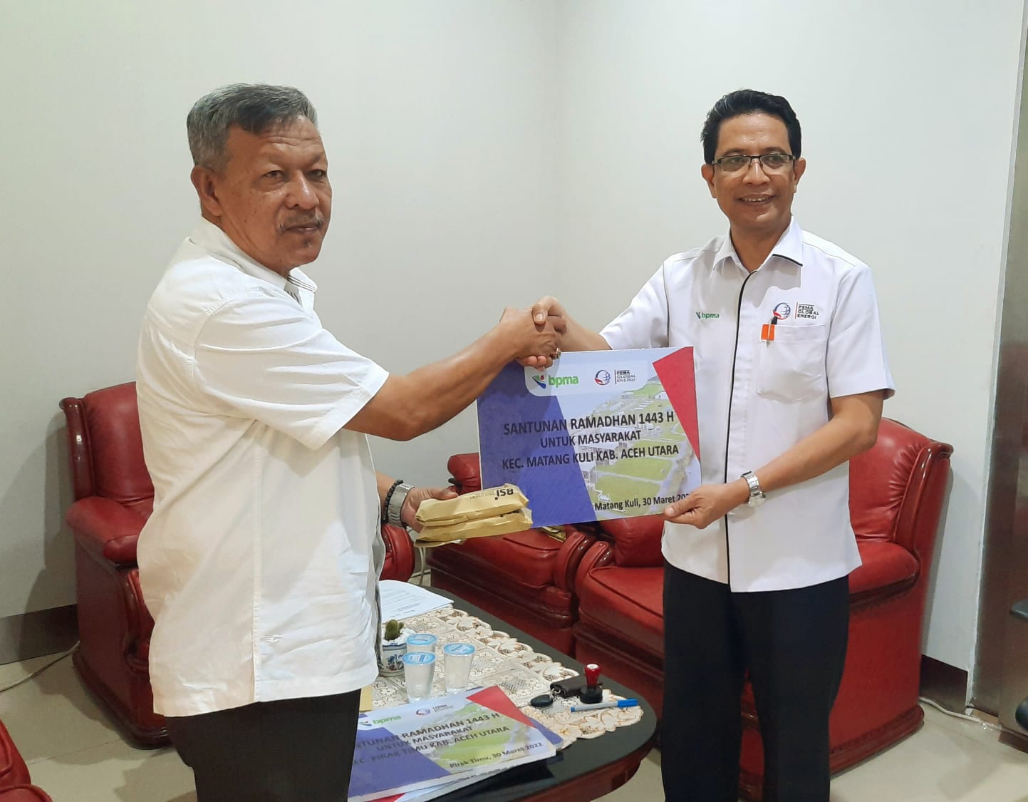 PGE Serahkan 22 Ekor Sapi Meugang Kepada Masyarakat dan Pemangku Kepentingan di Sekitar Perusahaan