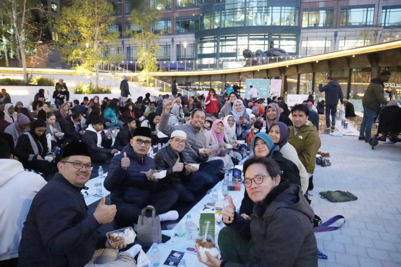 Masakan Indonesia Jadi Menu Favorit dalam Open Iftar di London