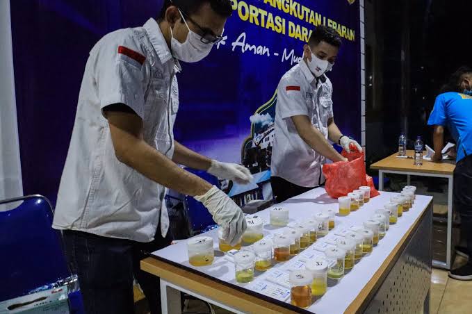 Minimalisir Kecelakaan, BNN Aceh Lakukan Tes Urine Supir Kendaraan Umum