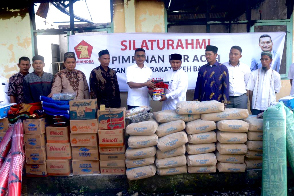 Safaruddin Salurkan Bantuan untuk Korban Kebakaran Rumah dan Puting Beliung di Abdya