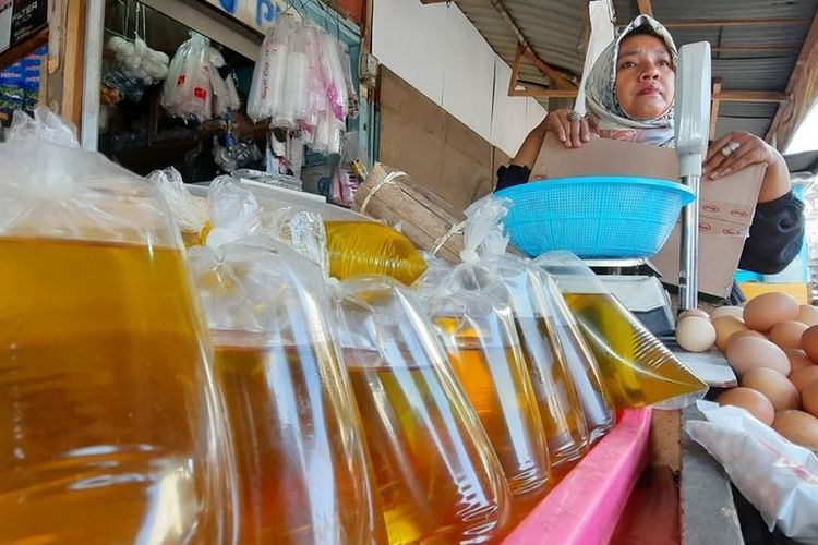 Subsidi Minyak Goreng Curah Bakal Dicabut Akhir Mei