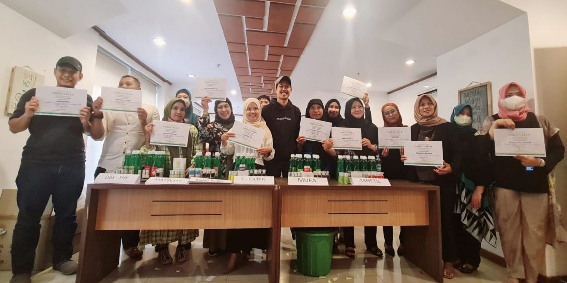 ARC-USK Beri Pelatihan Produk Inovasi Nilam di Makassar