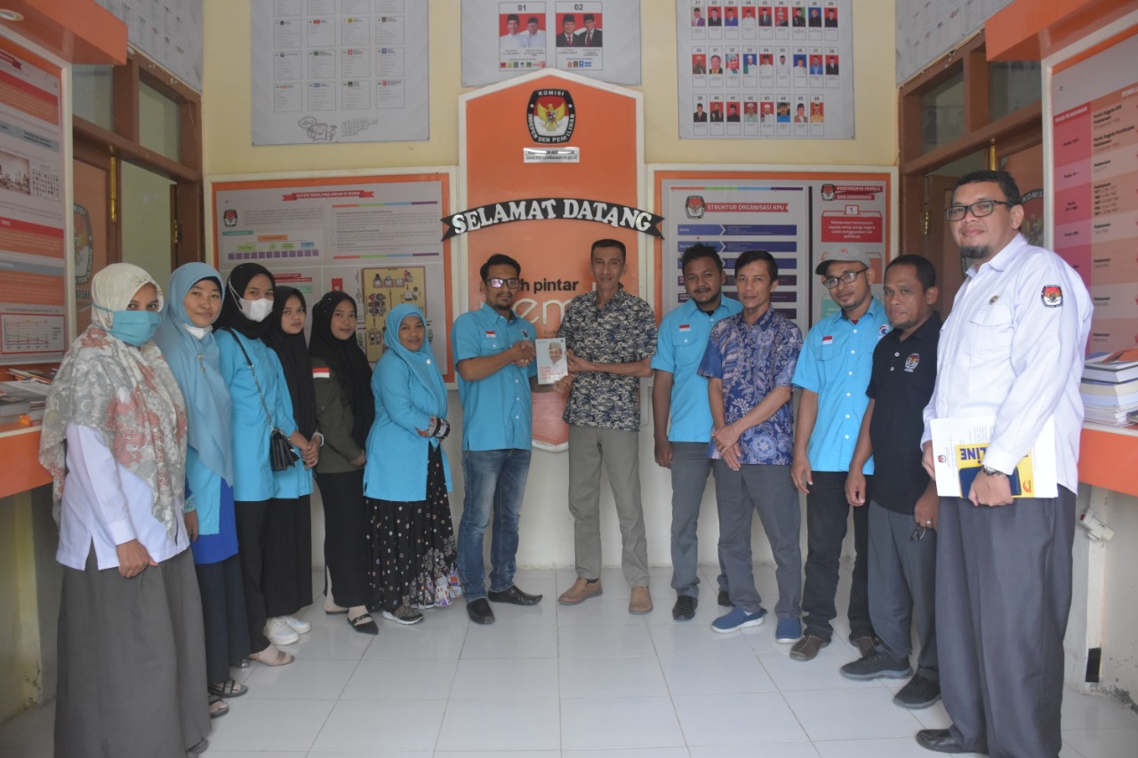 Perkuat Silaturrahmi, Partai Gelora Aceh Besar Kunjungi KIP