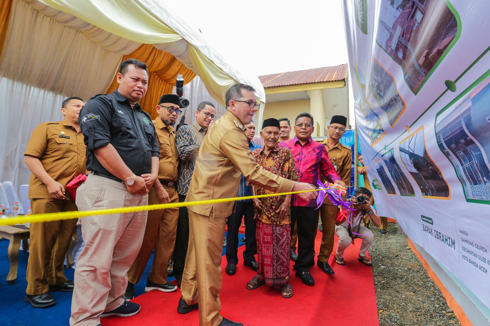 BSI Aceh Bantu Rehab Rumah Warga Dhuafa di Banda Aceh