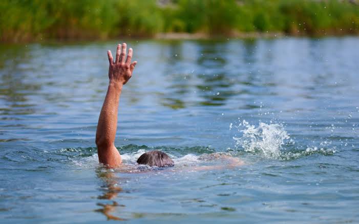 Breaking News: Lima Santri Terseret Arus di Sungai Brayeun, Empat Orang Hilang
