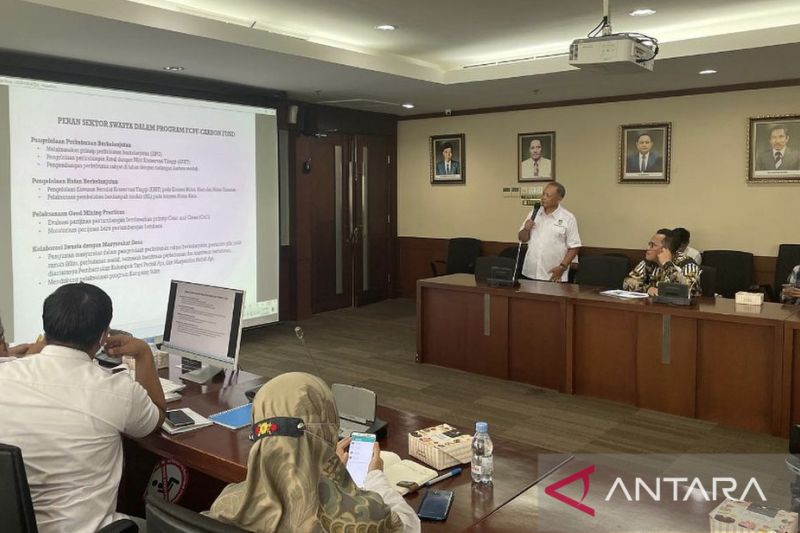 Pemerintah Aceh Belajar Program Penurunan Emisi Karbon di Kaltim