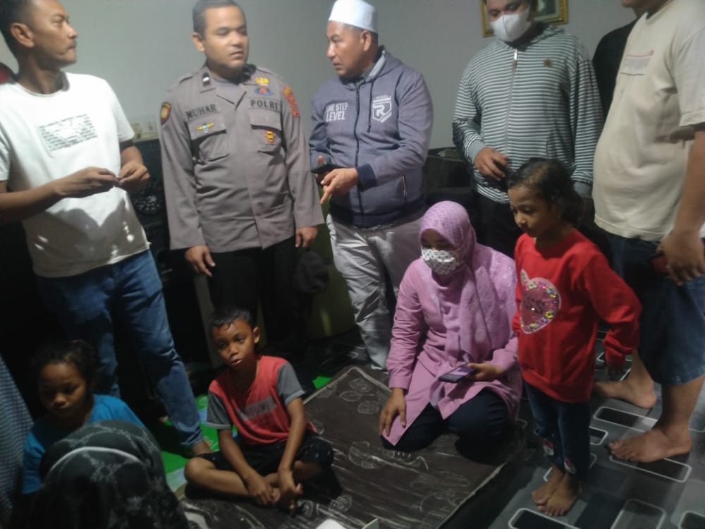 Warga Meuria Paloh Digegerkan Penemuan Bayi Berusia 10 Hari di Kardus