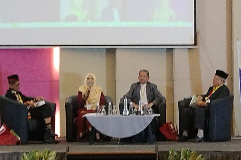 Akademisi: Komunikasi Antarbudaya Gagasan Pembangunan Bangsa Melayu