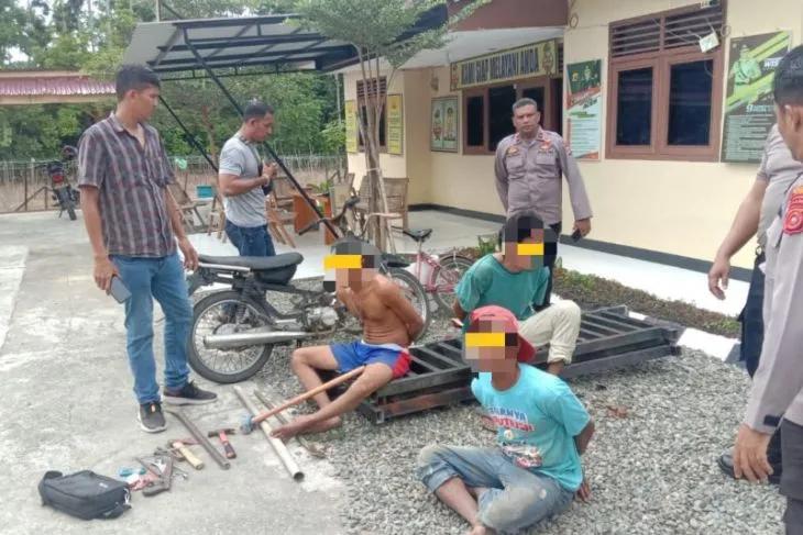 Polisi Bekuk Pencuri Besi Jembatan di Pidie