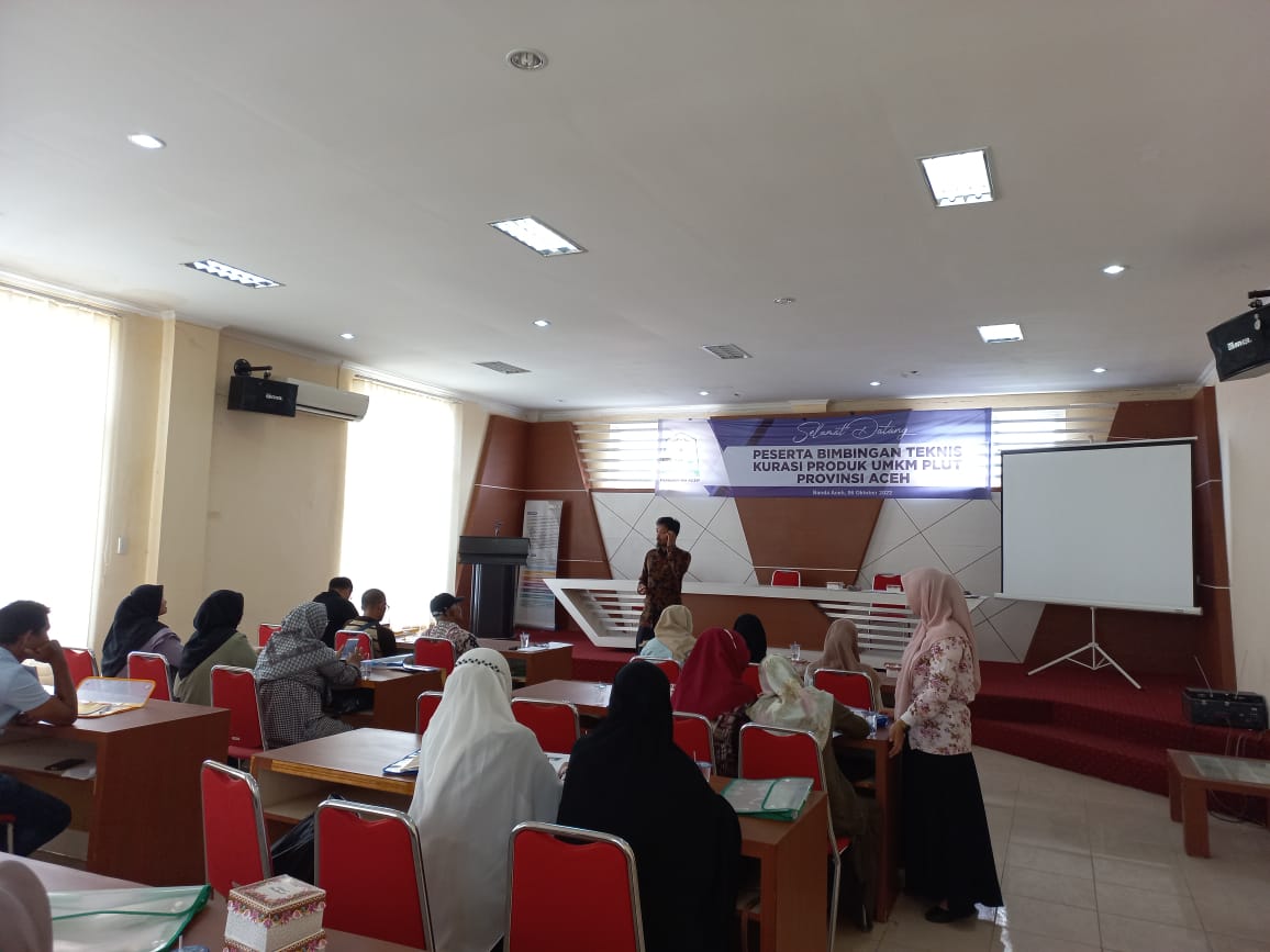 40 Pelaku Usaha Diberi Pemahaman Cara Kurasi Produk UMKM