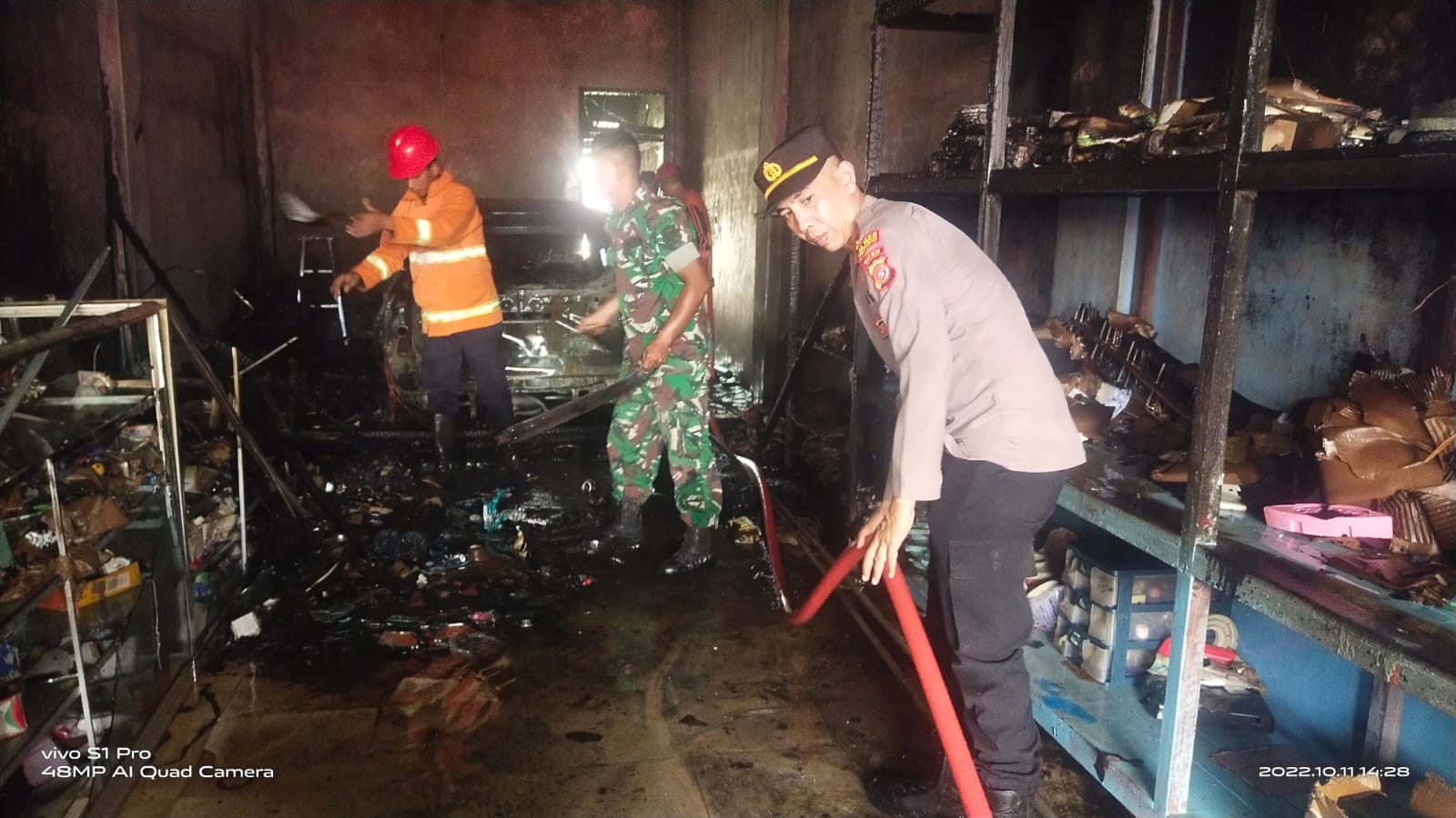 Satu Unit Ruko Eletronik di Keude Peuteut Lhokseumawe Terbakar