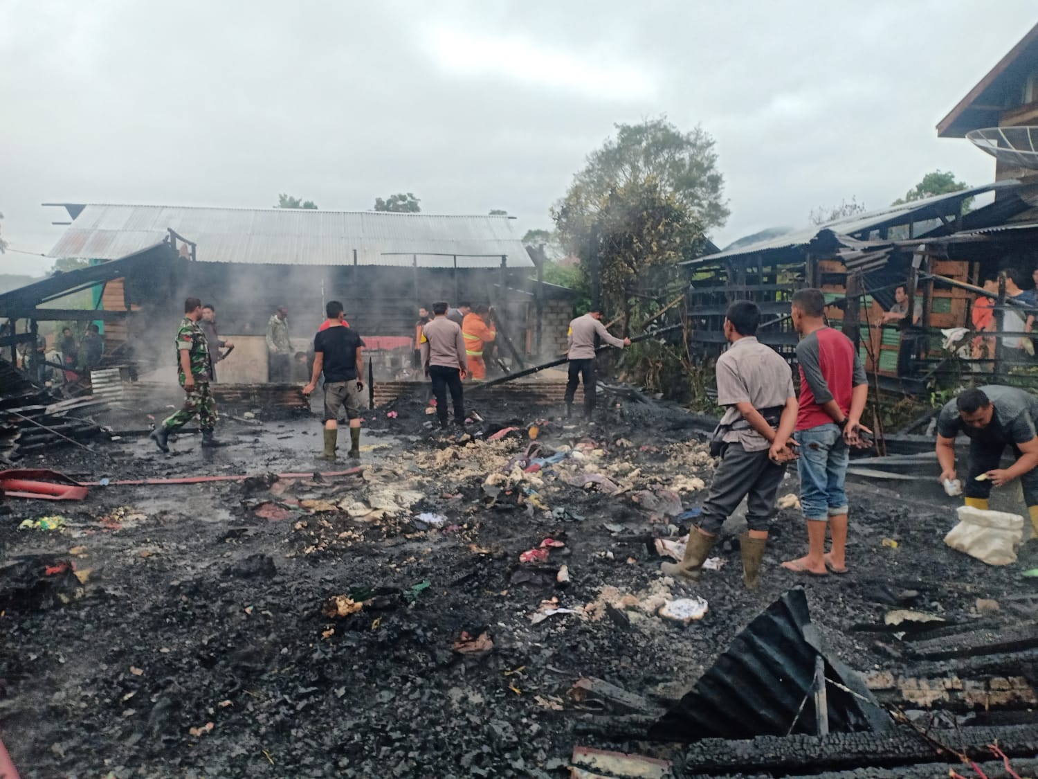 1 Unit Rumah Warga Bukit Wih Ilang Bener Meriah Ludes Terbakar