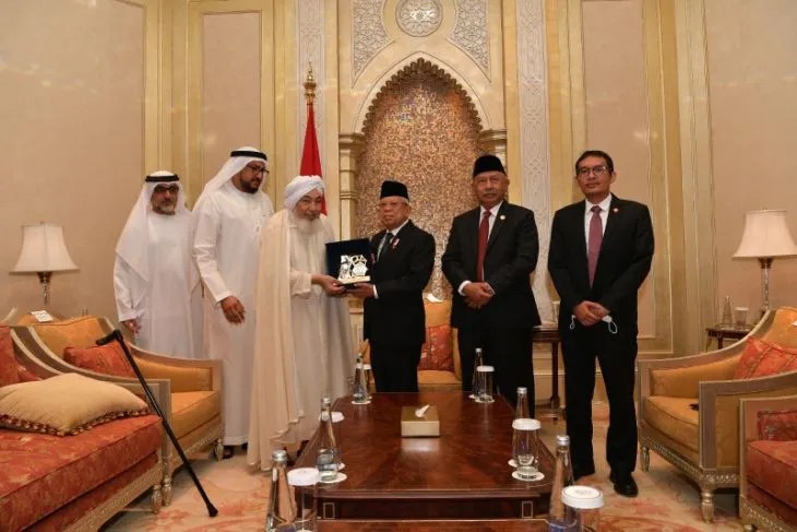 Presiden Jokowi Terima Anugrah Al Hasan bin Ali, Abu Dhabi