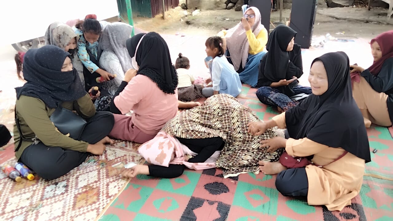 Protes Digusur, Puluhan Pedagang di Waduk Lhokseumawe Gelar Aksi Mogok Makan