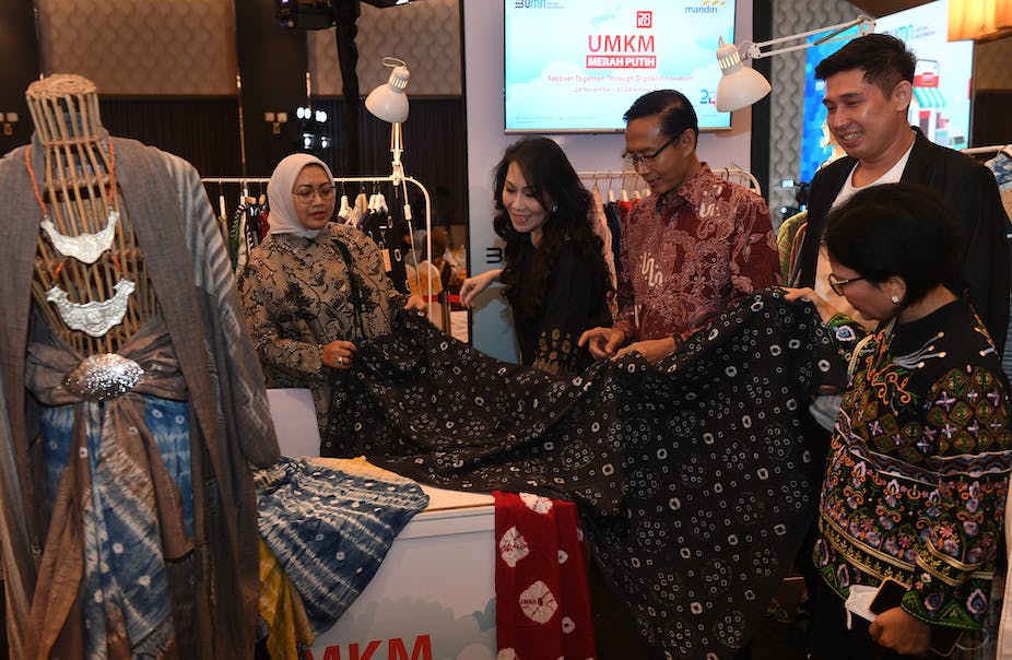 UMKM Selama Ini Menjadi Bantalan Krisis. Apa Dampak Resesi Kali Ini Pada UMKM dan Bagaimana Melindunginya?