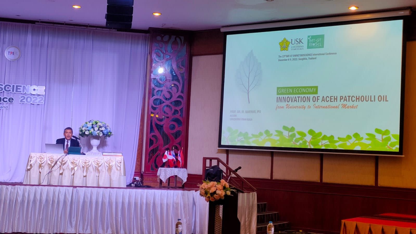 Prof Marwan Persentasi Potensi Nilam Aceh di Konferensi Internasional IMT-GT Thailand