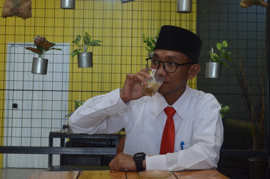 Politik Berwajah Ganda