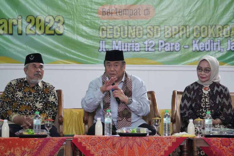 Wakil Ketua DPR Ingatkan Bisnis dengan Orang Asing Tidak Sampai Merusak Budaya Bangsa