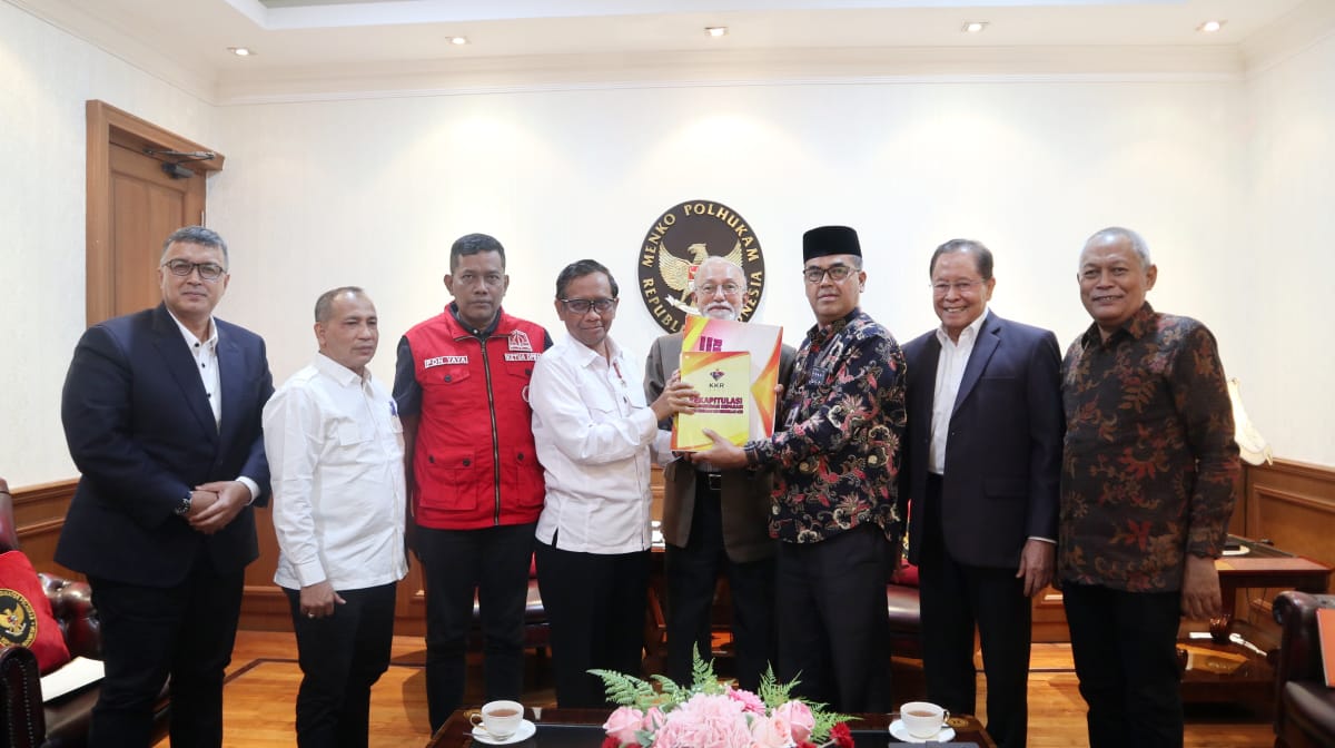 Serahkan 5000 Data Pelanggaran HAM ke Menkopolhukam, Wali Nanggroe Harapkan Segera Ada Tindak Lanjut