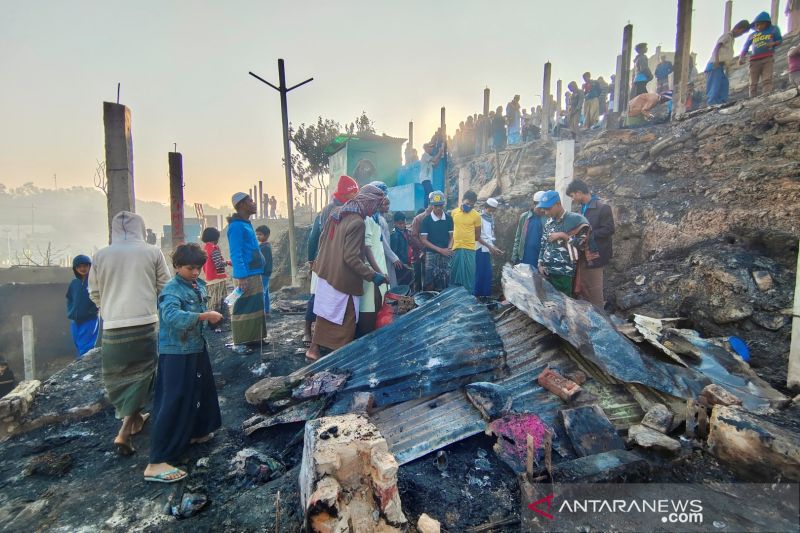 Penampungan Pengungsi Rohingya di Bangladesh Ludes Terbakar