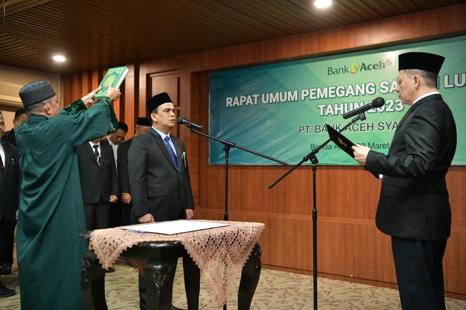 Direktur Utama Bank Aceh Syariah Dikukuhkan