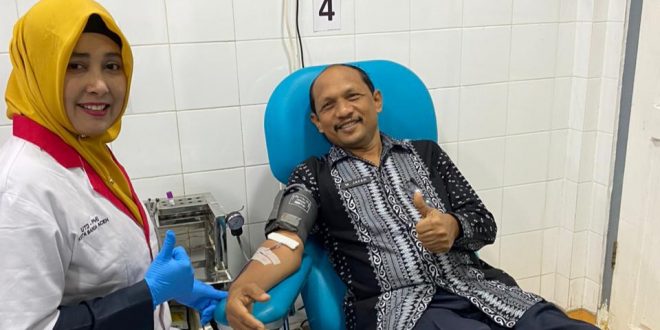 Asisten 1 dan ASN BAPPEDA Aceh Sumbangkan 35 Kantong Darah