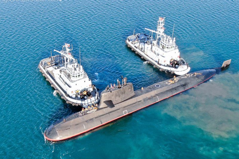 Militer China Merapat ke Singapura dan Laos, Ada Apa?