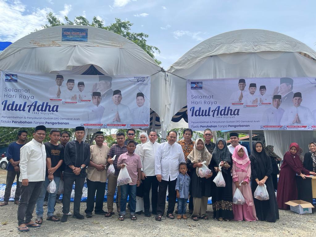 Demokrat Aceh Salurkan Daging Qurban Untuk Masyarakat