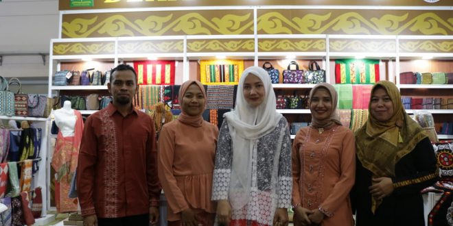 Ketua Dekranasda Aceh Sambangi Inacraf on Oktober