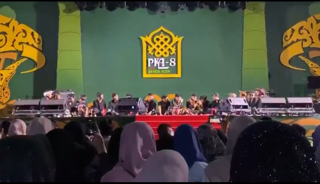 Penampilan Didong Gayo Sita Perhatian Penonton di PKA