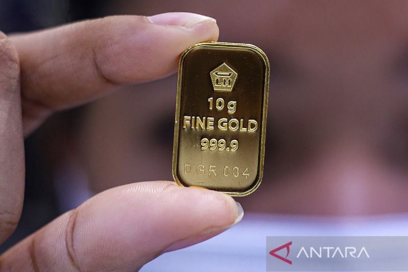 Harga Emas Batangan pada Jumat Pagi Naik