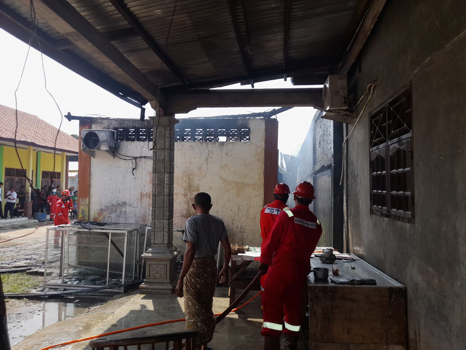 Barak Dayah Abon Buni di Aceh Utara Terbakar