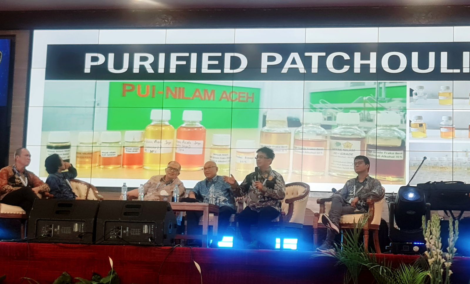 USK Presentasikan Inovasi Nilam Aceh di Forum Bisnis BUM-PT Indonesia