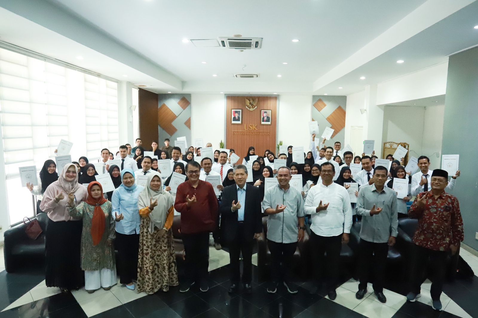 Rektor USK Serahkan SK 53 Pegawai PPPK