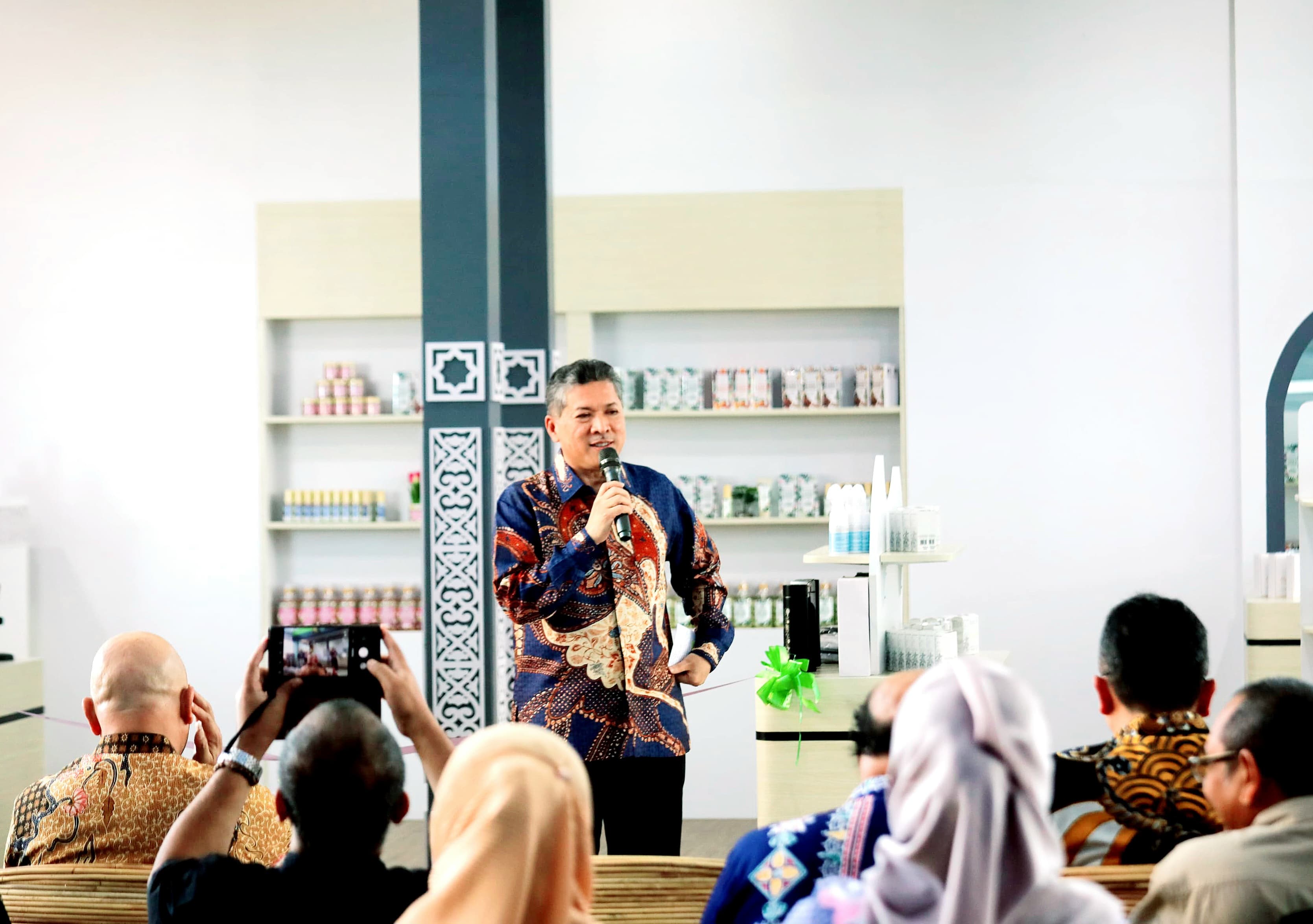 Prof Marwan: USK Store Bukti Ketulusan Pengabdian Perguruan Tinggi